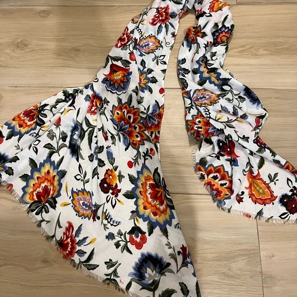 Patterned Scarf - Picture 2 of 2